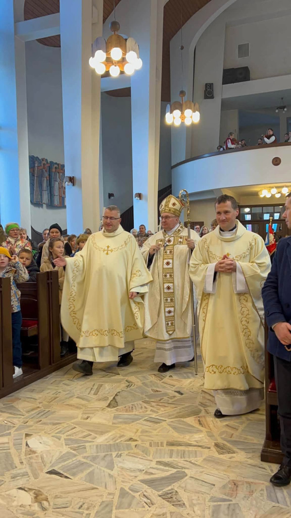  Jubileusz 50-lecia Szkoły Podstawowej im. Jana Pawła II w Nowym Targu. 