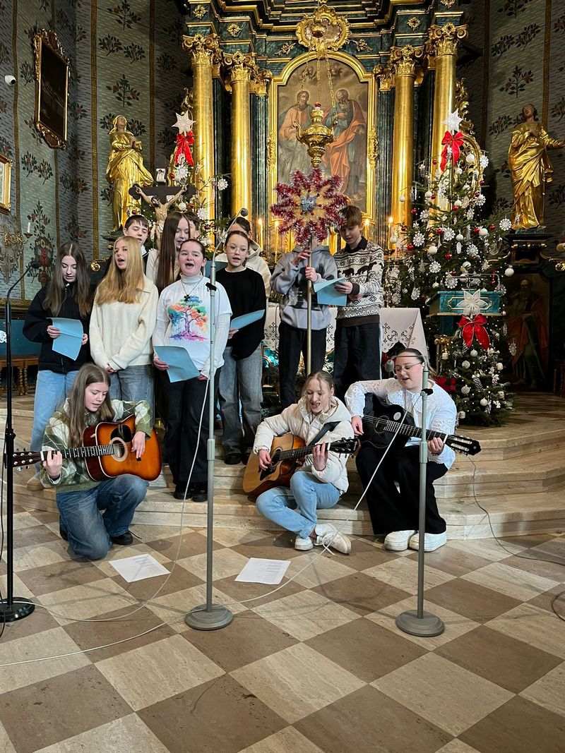 Kolędowanie Grup Apostolskich RAM Archidiecezji Krakowskiej w Łętowni