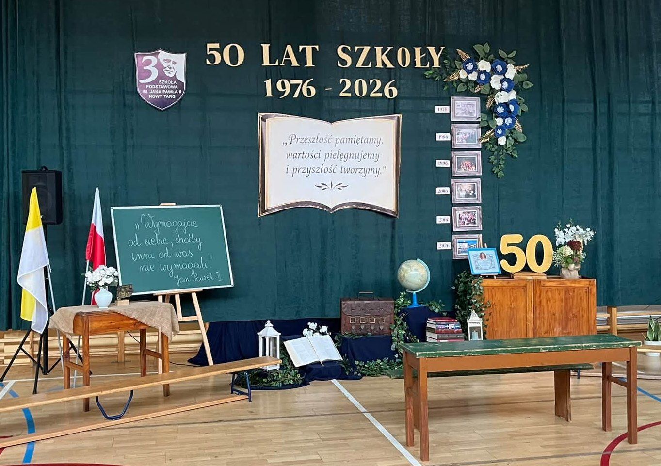 Jubileusz 50-lecia Szkoły Podstawowej im. Jana Pawła II w Nowym Targu.